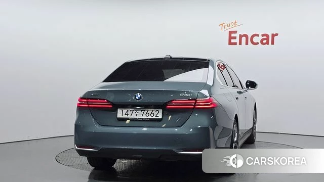 BMW 5 Series (G60) id 4493505 из Кореи 14