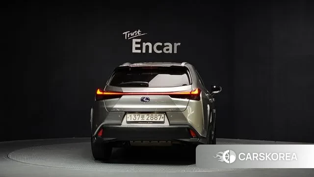 Lexus UX250h id 3788566 из Кореи 14