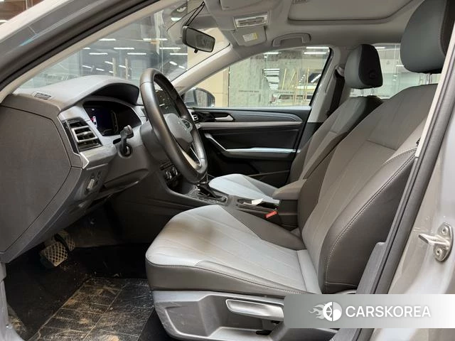 Volkswagen Lavida 2023 Темно-серый из Китая, фото 4