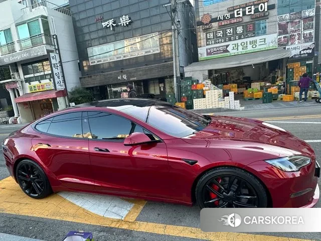 Tesla Model S 2024 Красный из Кореи, фото 4