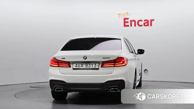 BMW 5 Series (G30) id 4331599 из Кореи 14