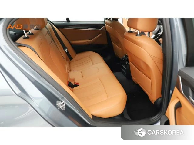 BMW 5 series (imported) 2022 Темно-серый из Китая, фото 4