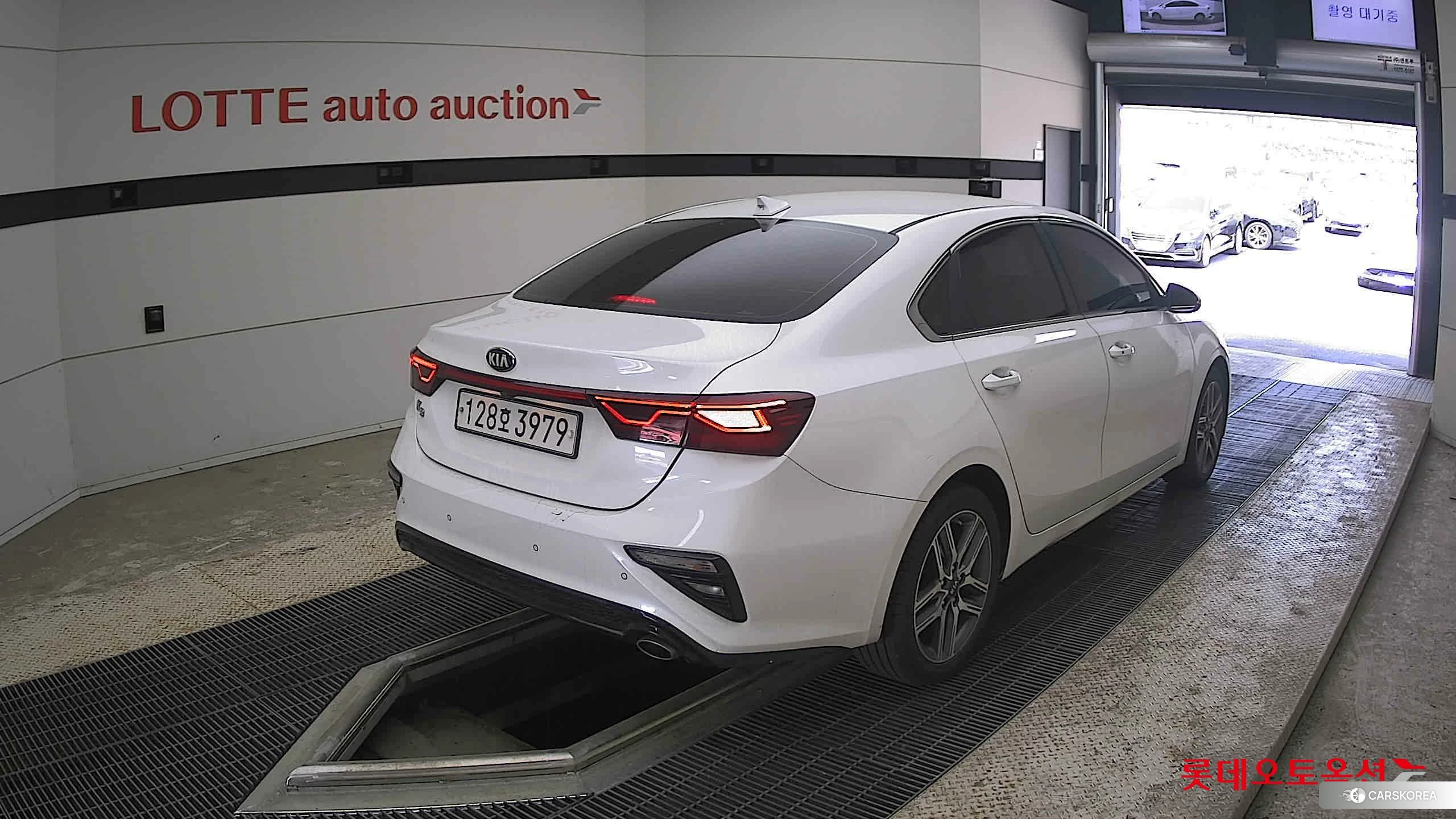 Kia K3 id 4289432 из Кореи 32