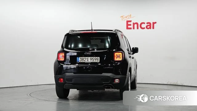 Jeep Renegade id 3827362 из Кореи 14