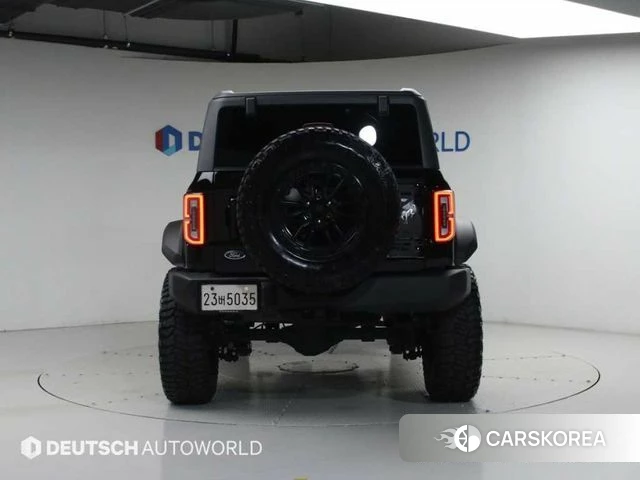 Ford Bronco 6th Generation 2023 Черный из Кореи, фото 4