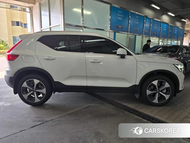 Volvo XC40 2025 Белый из Кореи, фото 4