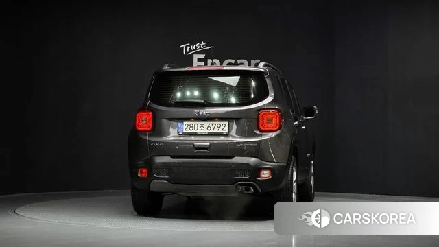 Jeep Renegade id 3892573 из Кореи 14