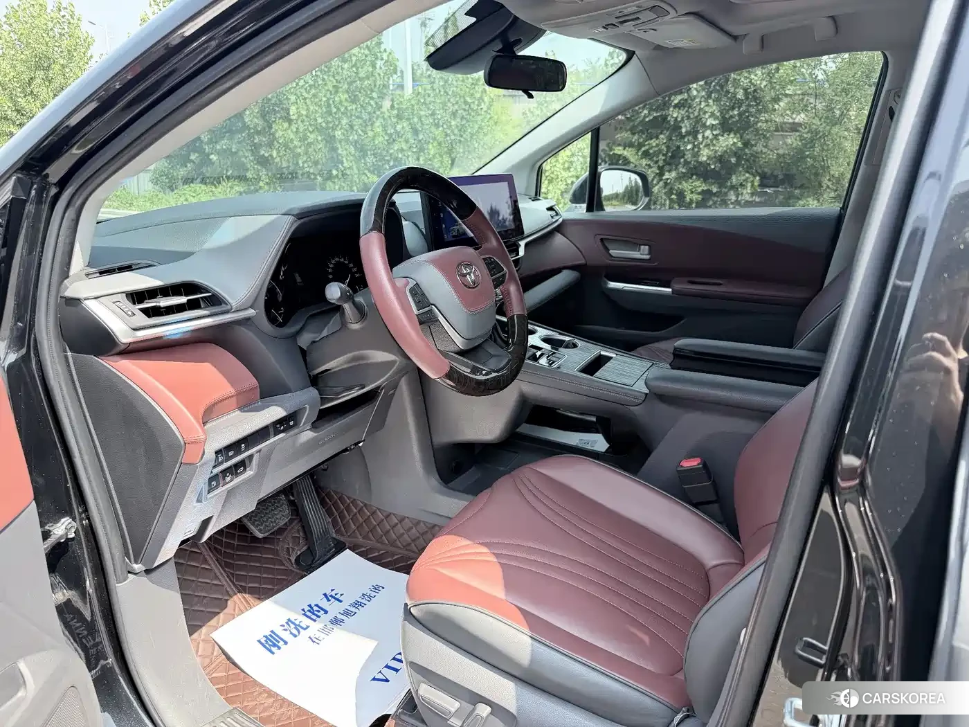 Toyota Sienna id 4589523 из Китая 9