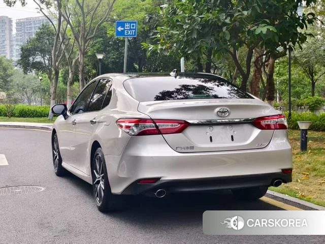 Toyota Camry 2022 Шампань из Китая, фото 6