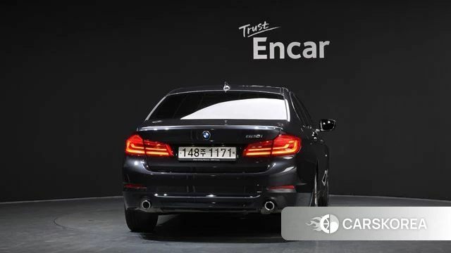BMW 5 Series (G30) id 4417184 из Кореи 26