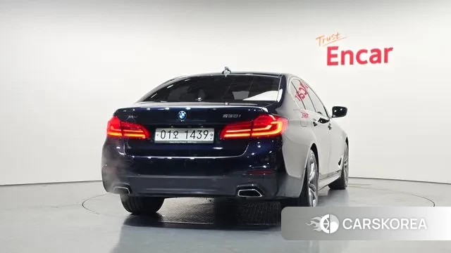 BMW 5 Series (G30) id 3641831 из Кореи 14