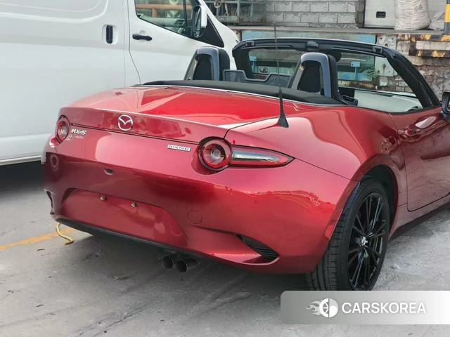 Mazda MX-5 2025 Красный из Китая, фото 4