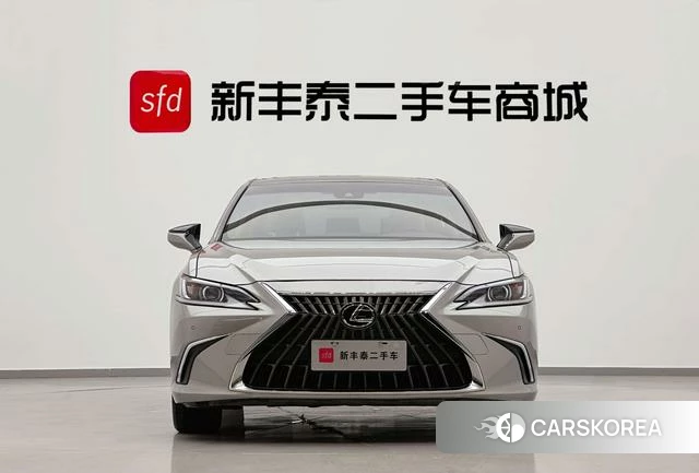 Lexus ES id 4254170 из Китая 25