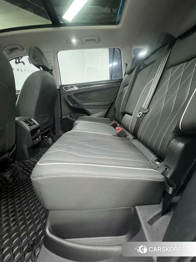 Volkswagen Tiguan L id 4297920 из Китая 16