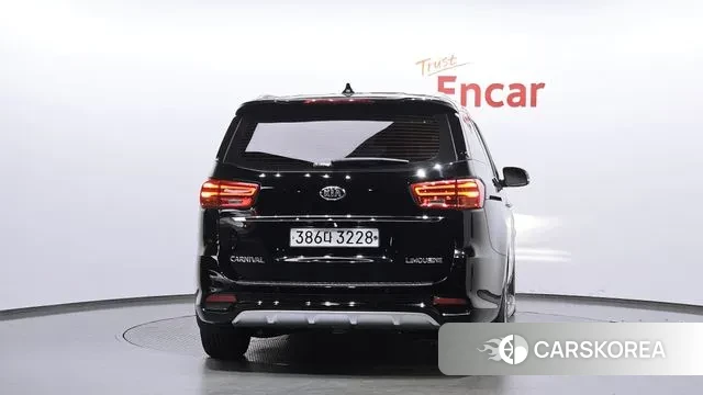 Kia The New Carnival id 3479631 из Кореи 14