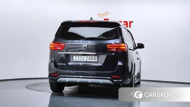 Kia The New Carnival id 4402970 из Кореи 30