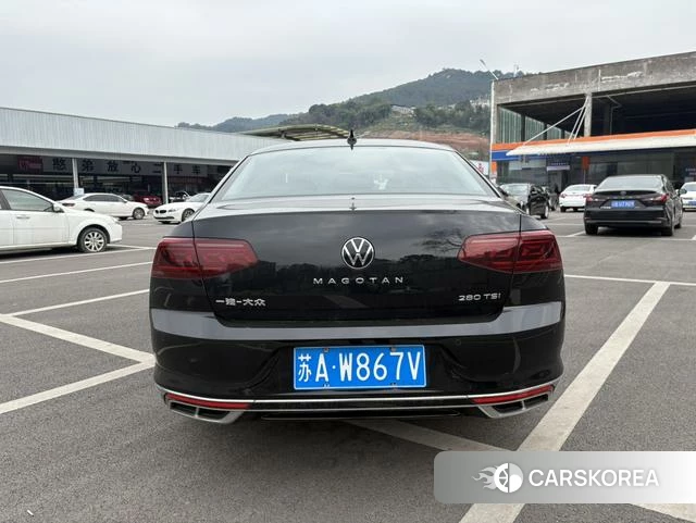 Volkswagen Magotan id 4205619 из Китая 8