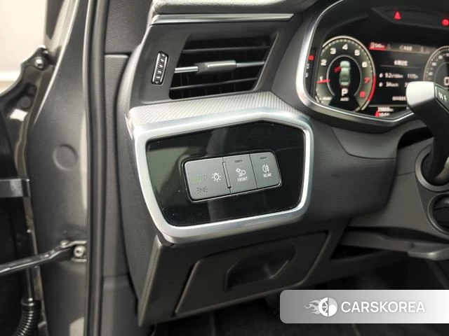 Audi A6L id 3939261 из Китая 13