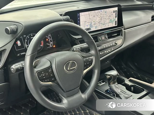 Lexus ES id 4333751 из Китая 14