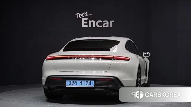 Porsche Taycan id 3231563 из Кореи 14