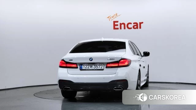 BMW 5 Series (G30) id 4549489 из Кореи 27