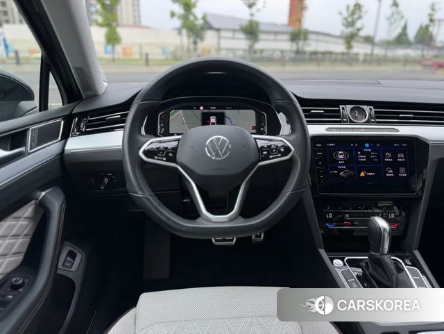 Volkswagen Magotan 2024 Черный из Китая, фото 4