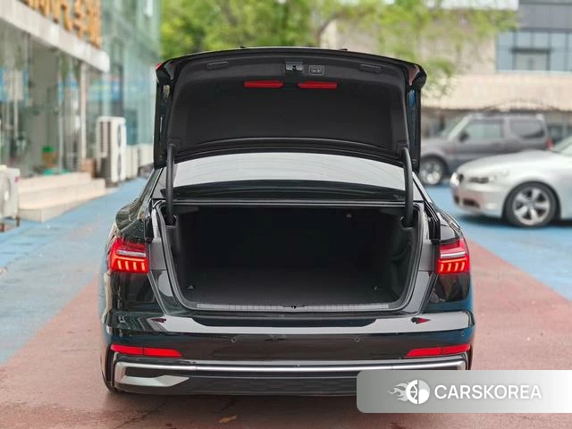Audi A6L id 4297527 из Китая 13