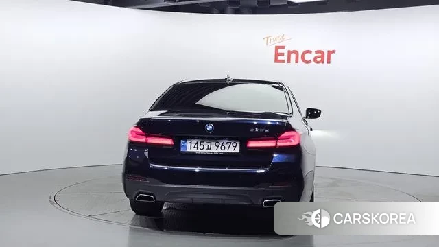 BMW 5 Series (G30) id 3155562 из Кореи 14