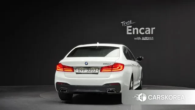 BMW 5 Series (G30) id 3434831 из Кореи 14