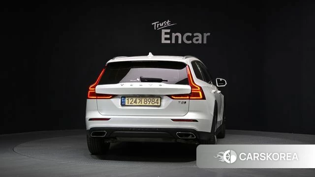 Volvo V60 Cross-Country 2nd Generation id 4179853 из Кореи 14