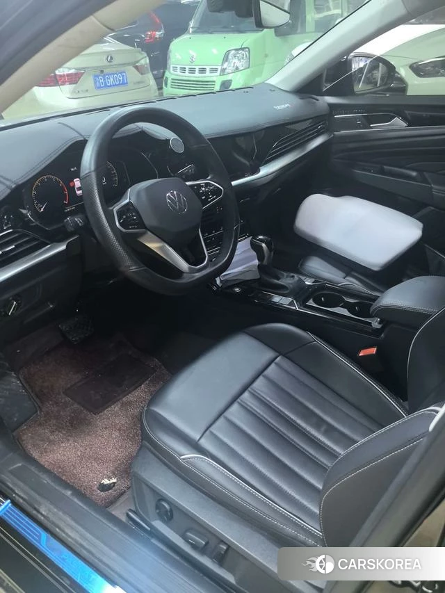 Volkswagen Passat 2023 Черный из Китая, фото 4