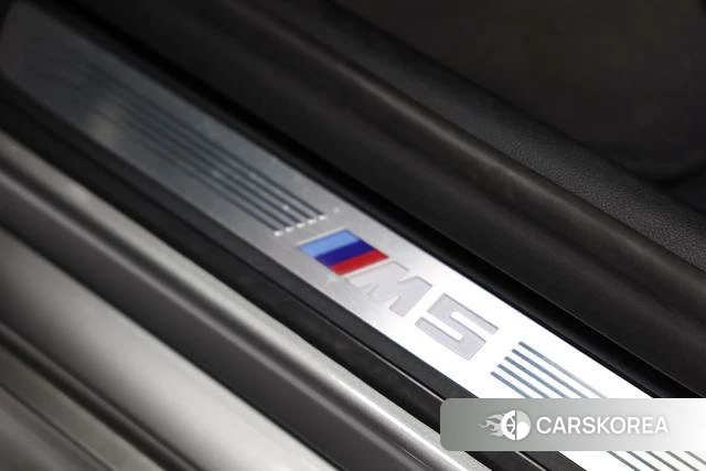 BMW M5 id 4365735 из Китая 12