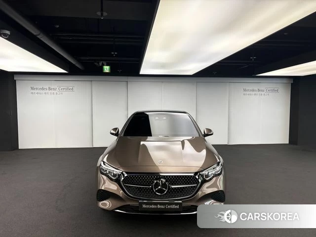 Mercedes-Benz E-Class W214 2025 Золотой из Кореи, фото 6