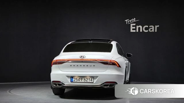 Hyundai The New Grandeur IG Hybrid id 4188016 из Кореи 29