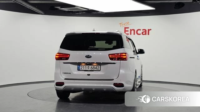 Kia The New Carnival id 4625931 из Кореи 28