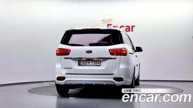 Kia The New Carnival id 2690622 из Кореи 14