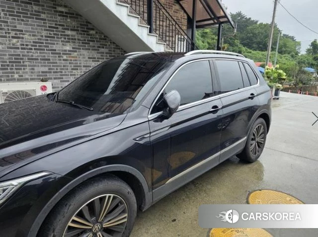 Volkswagen Tiguan second Generation 2021 Черный из Кореи, фото 4