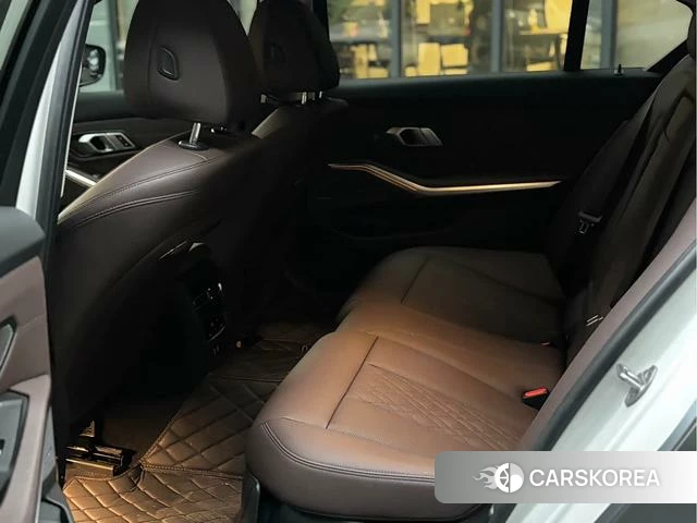 BMW 3 series 2024 Белый из Китая, фото 5