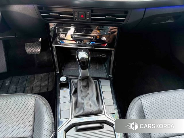 Volkswagen Passat id 4348525 из Китая 11