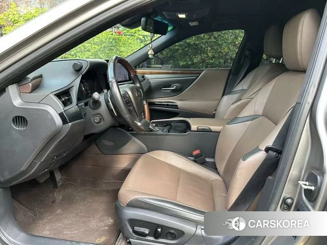 Lexus ES id 4291298 из Китая 7