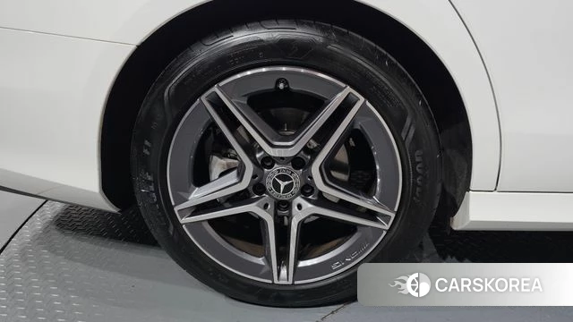 Mercedes-Benz E-Class W213 id 4315600 из Кореи 30