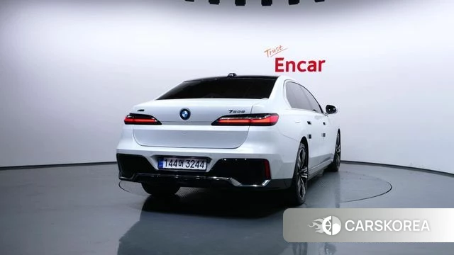 BMW 7 Series (G70) id 3841815 из Кореи 14