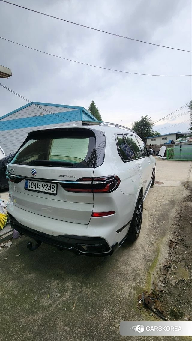 BMW X7 (G07) 2023 Белый из Кореи, фото 4