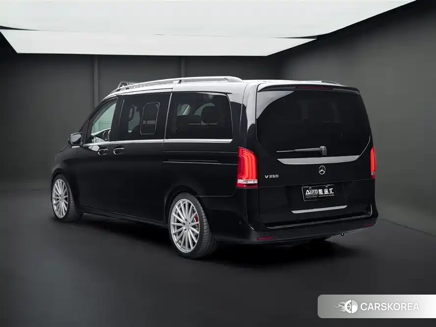 Mercedes-Benz V-Class id 4600799 из Китая 19