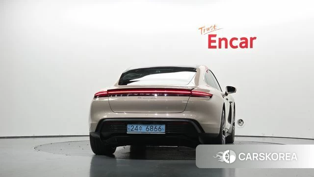 Porsche Taycan id 4864548 из Кореи 25