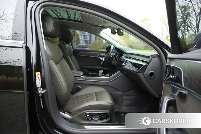 Audi A8 id 4259667 из Китая 24