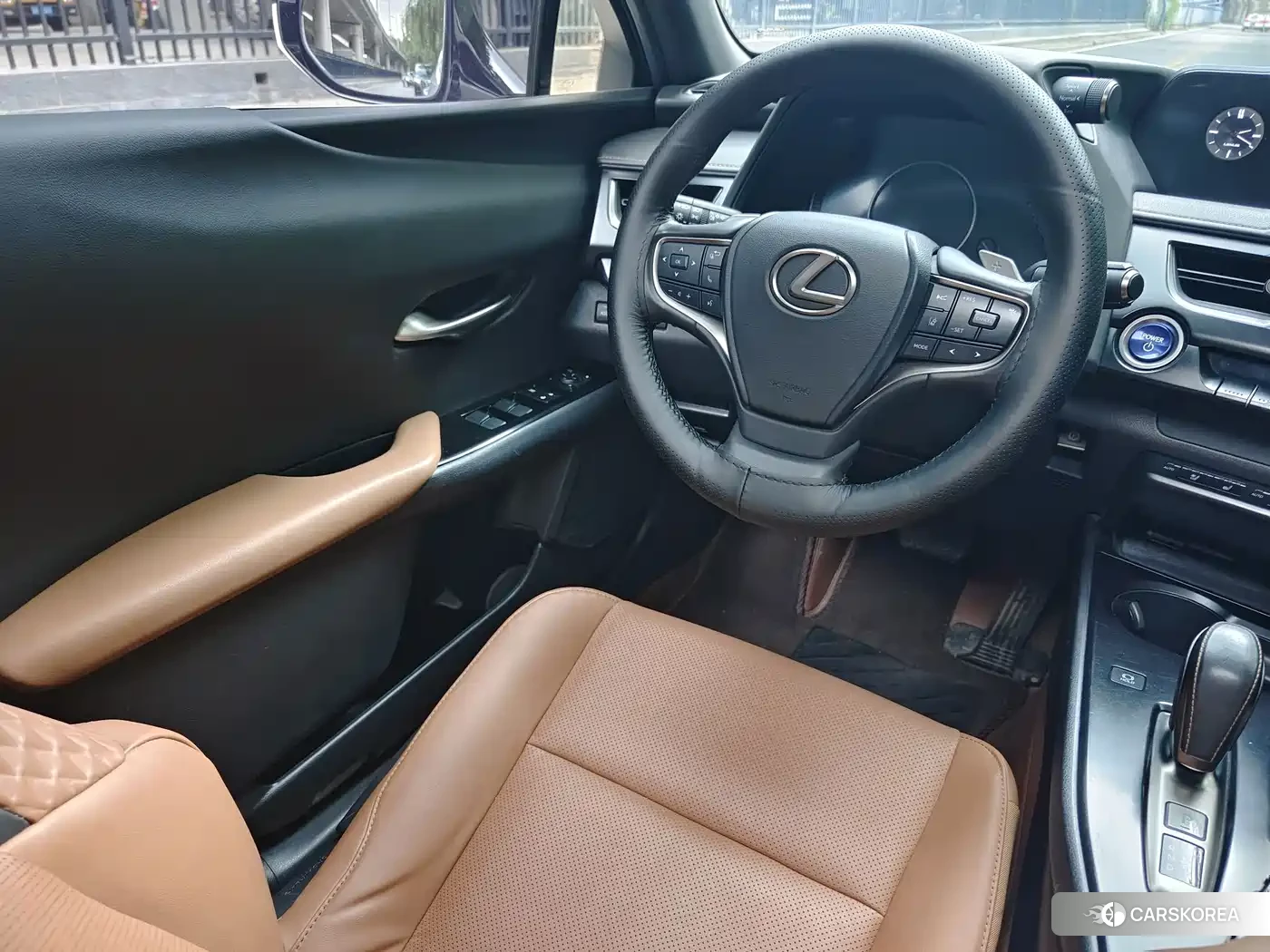 Lexus UX id 4679603 из Китая 17