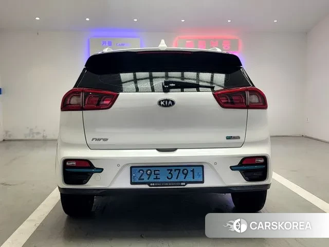 Kia Niro EV id 3192941 из Кореи 14