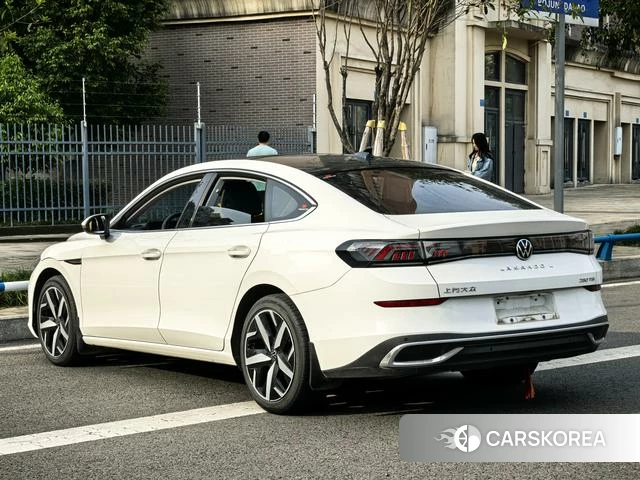 Volkswagen Lingdu 2022 Белый из Китая, фото 6