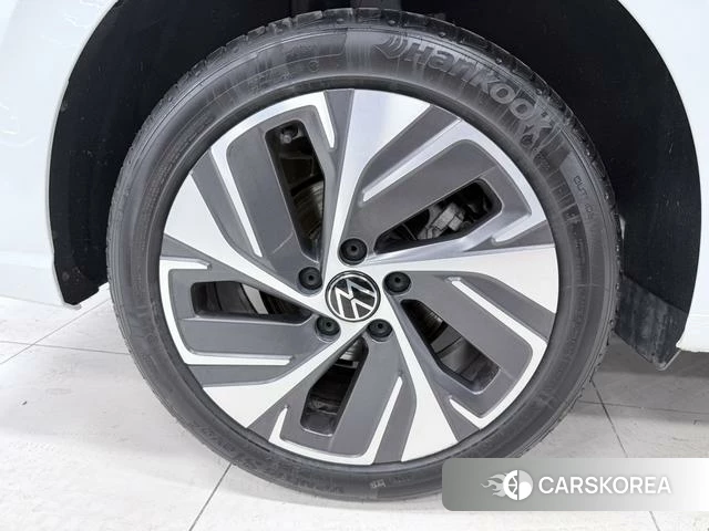 Volkswagen Bora id 4313416 из Китая 18